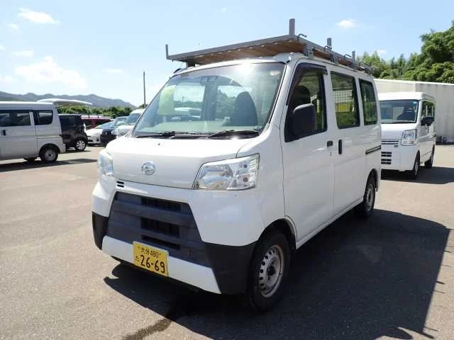 Daihatsu Hijet Cargo S331V 2018